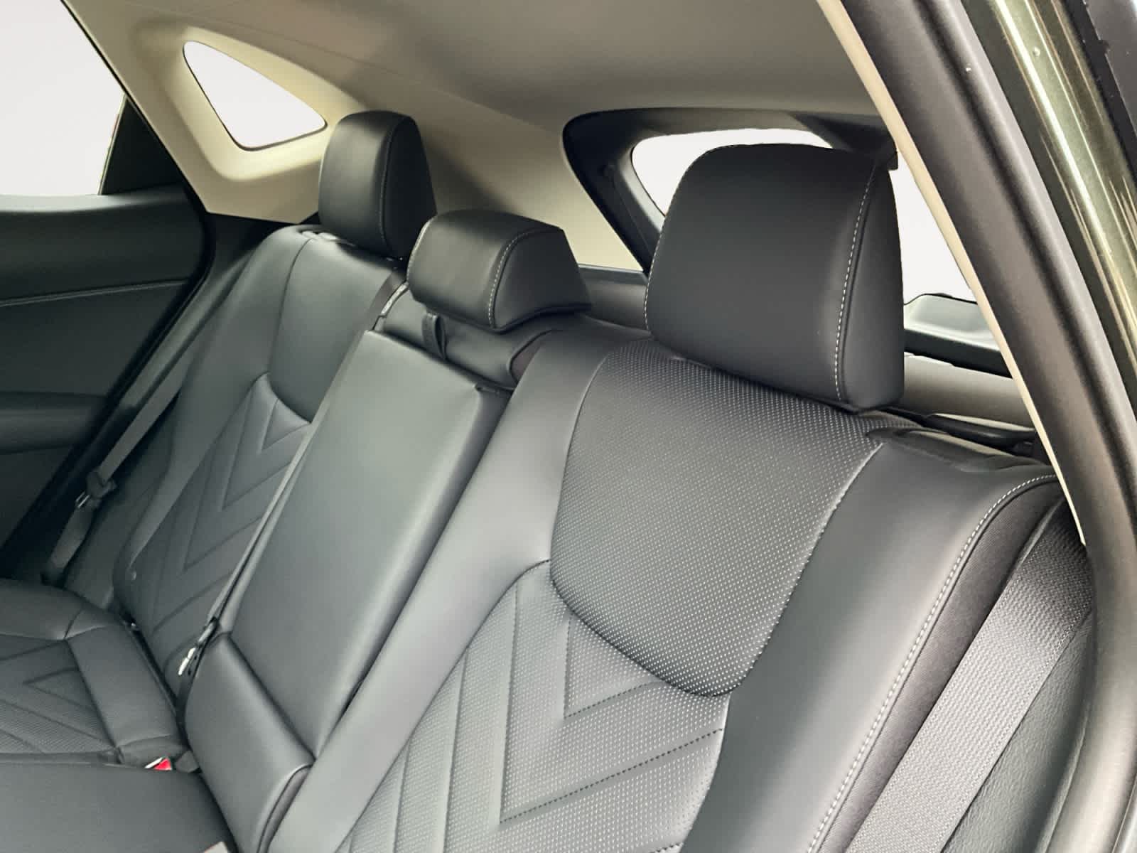 2026 Lexus NX 450h+ Luxury