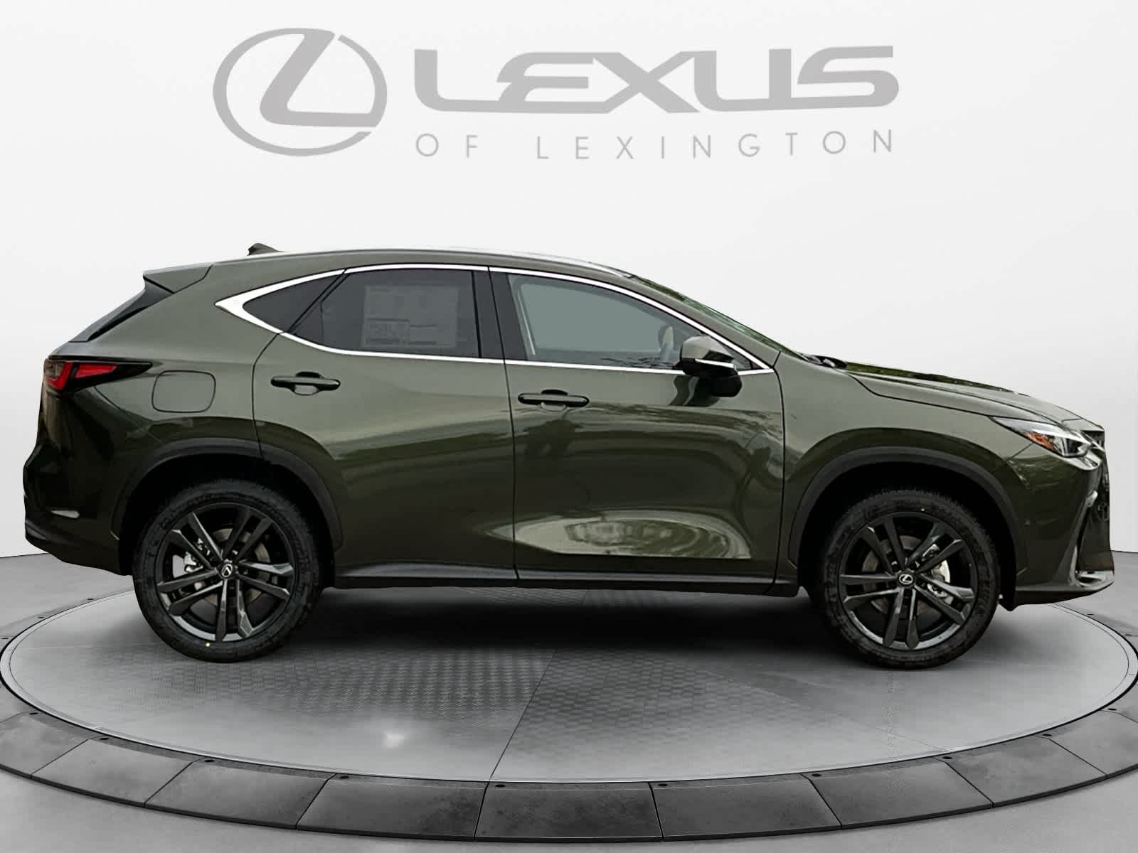 2026 Lexus NX 450h+ Luxury