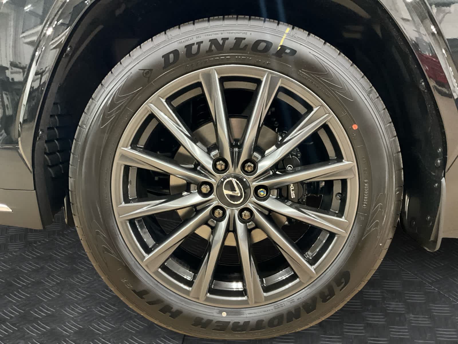 2026 Lexus LX 600 F SPORT Handling