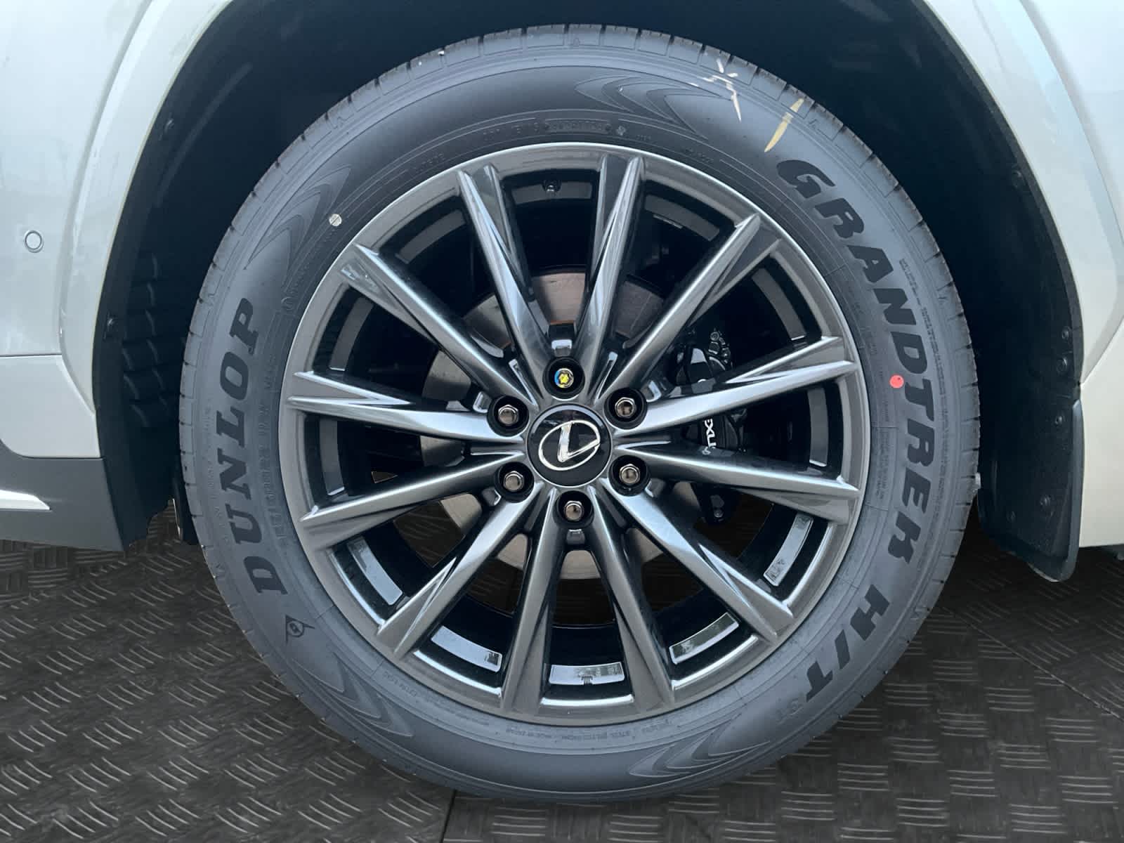 2026 Lexus LX 700h F SPORT Handling