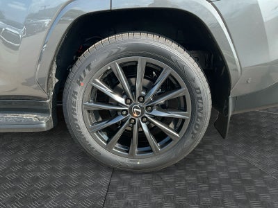 2026 Lexus LX 700h F SPORT Handling