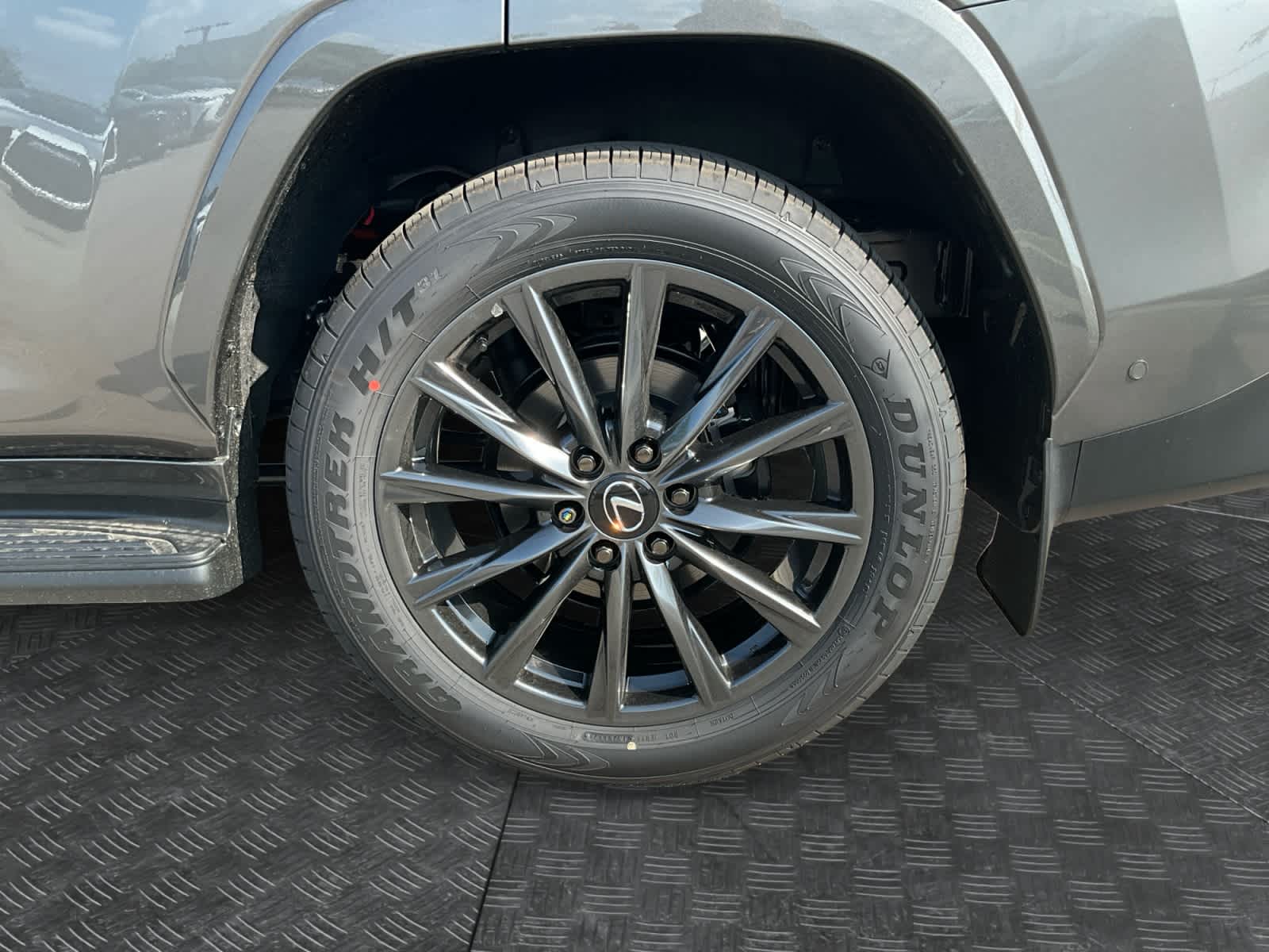 2026 Lexus LX 700h F SPORT Handling