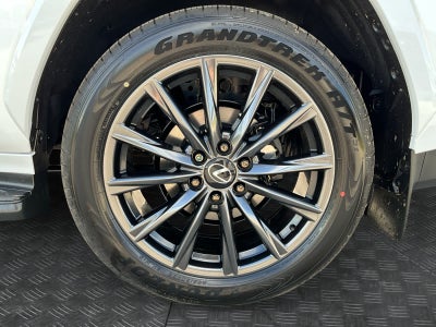 2026 Lexus LX 700h F SPORT Handling