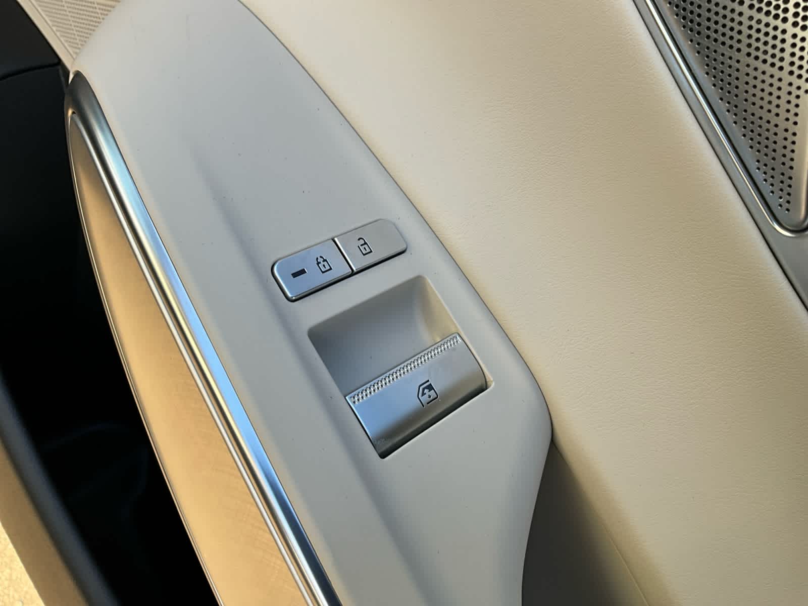 2022 Genesis GV70 2.5T