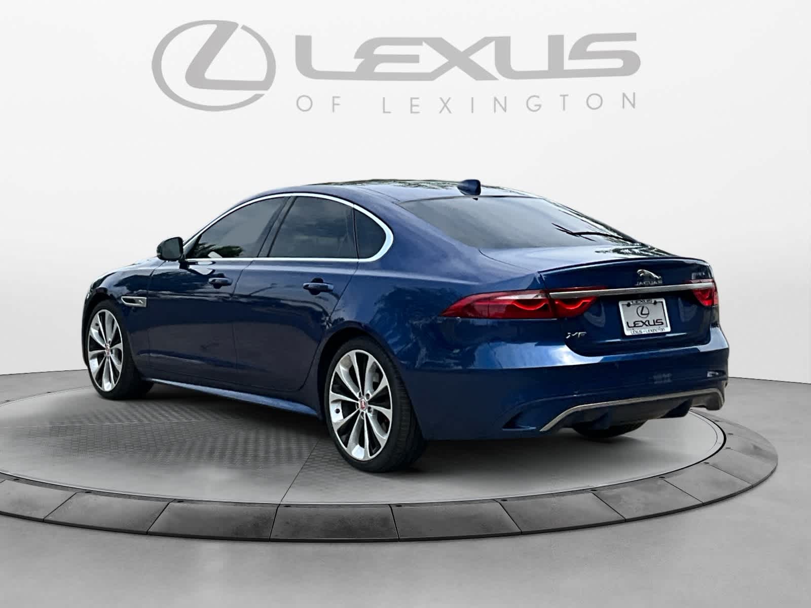 2023 Jaguar XF R-Dynamic SE
