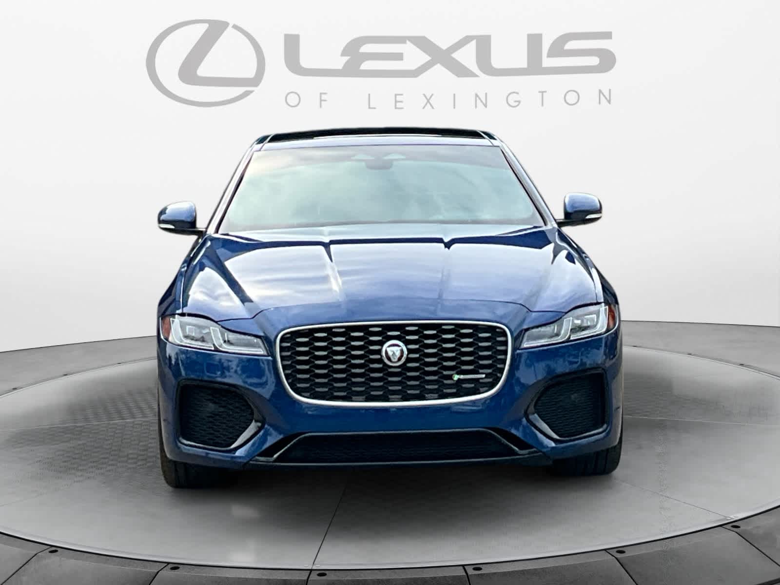 2023 Jaguar XF R-Dynamic SE
