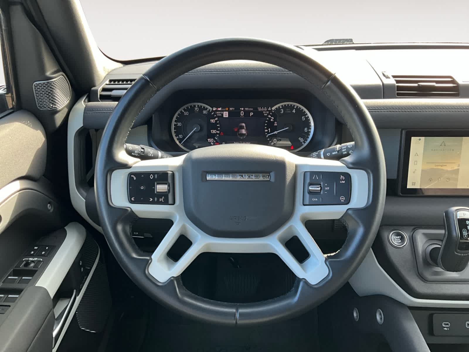 2023 Land Rover Defender X-Dynamic SE