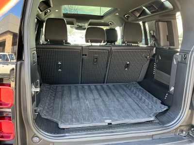 2023 Land Rover Defender X-Dynamic SE