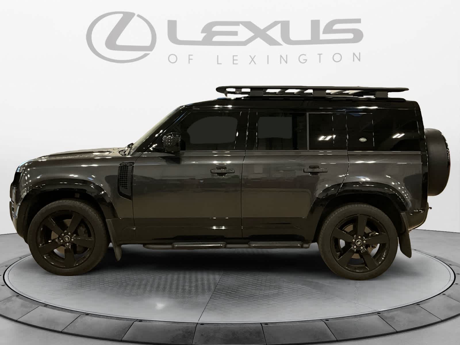2024 Land Rover Defender X-Dynamic SE