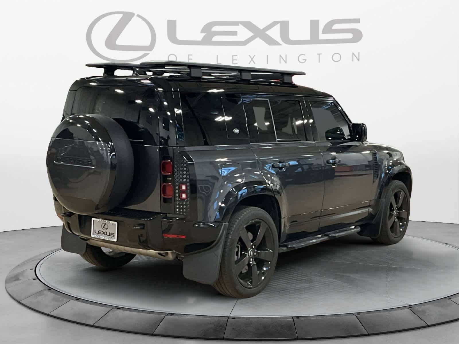 2024 Land Rover Defender X-Dynamic SE