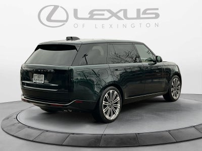 2025 Land Rover Range Rover SE