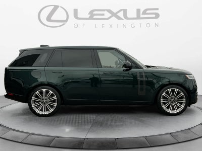 2025 Land Rover Range Rover SE