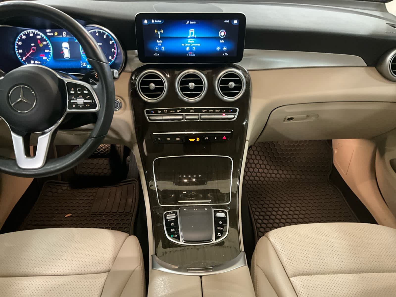 2021 Mercedes-Benz GLC 300 GLC 300