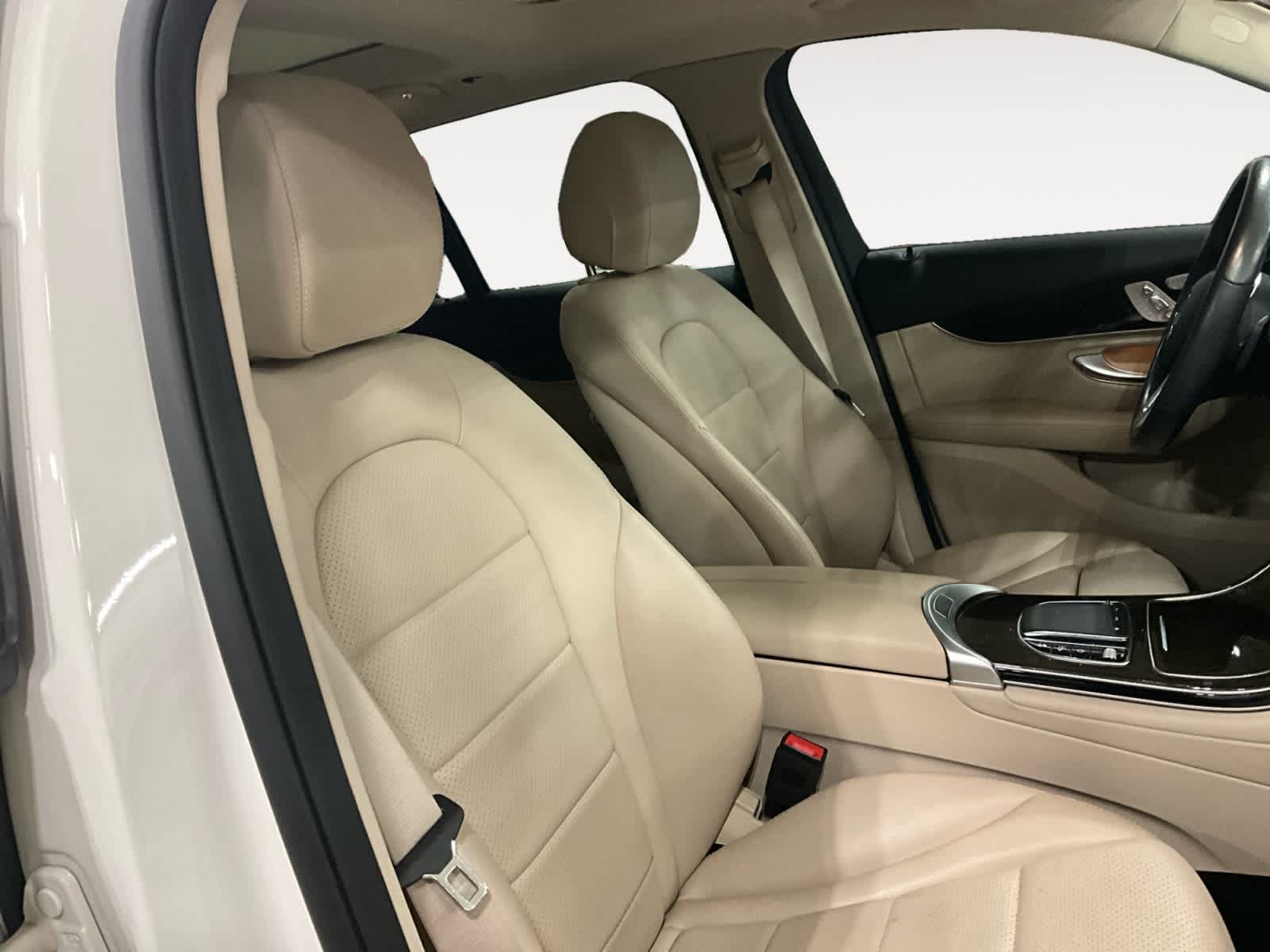 2021 Mercedes-Benz GLC 300 GLC 300