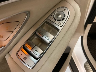2021 Mercedes-Benz GLC 300 GLC 300