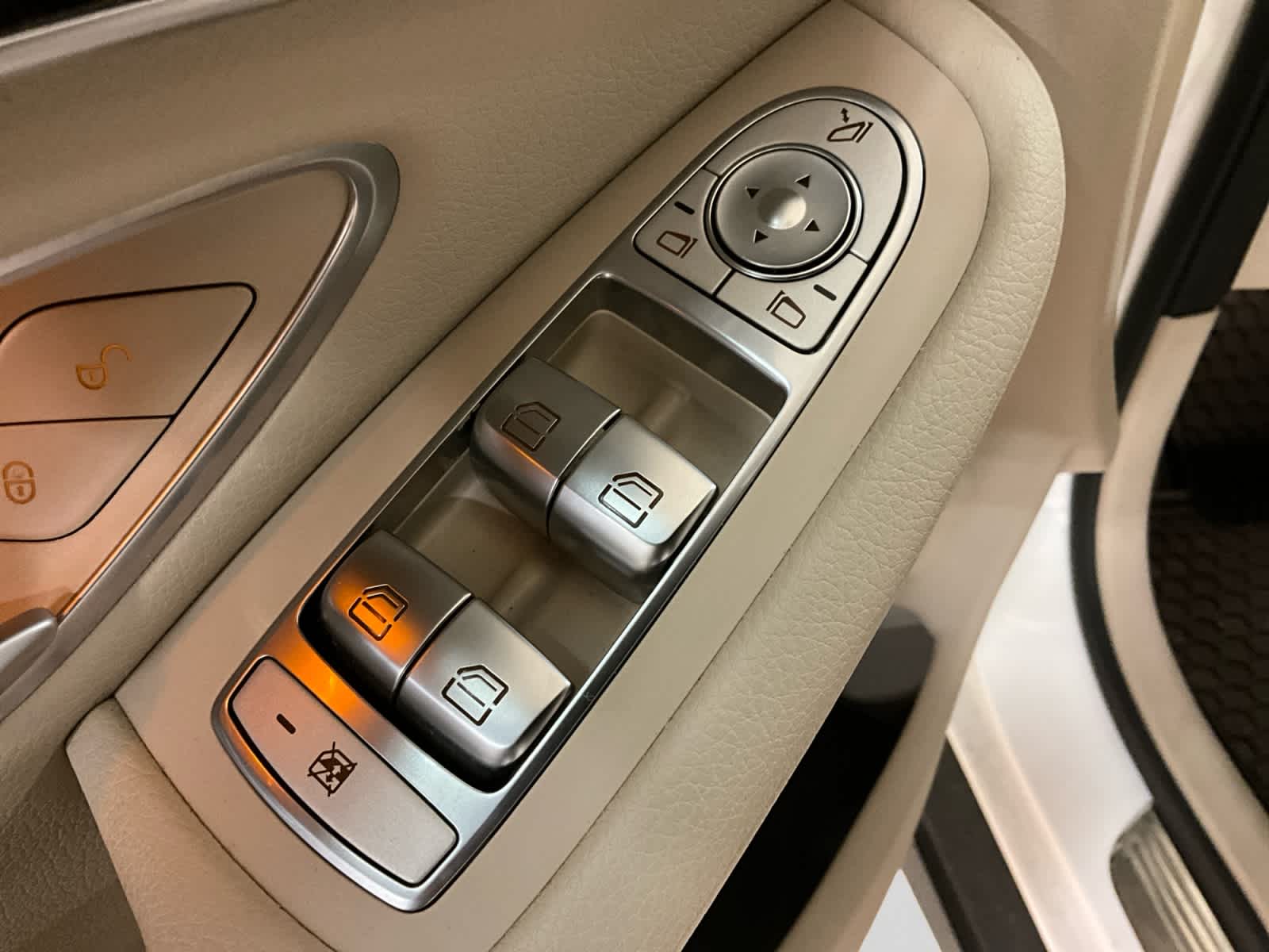 2021 Mercedes-Benz GLC 300 GLC 300
