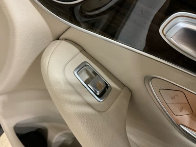 2021 Mercedes-Benz GLC 300 GLC 300