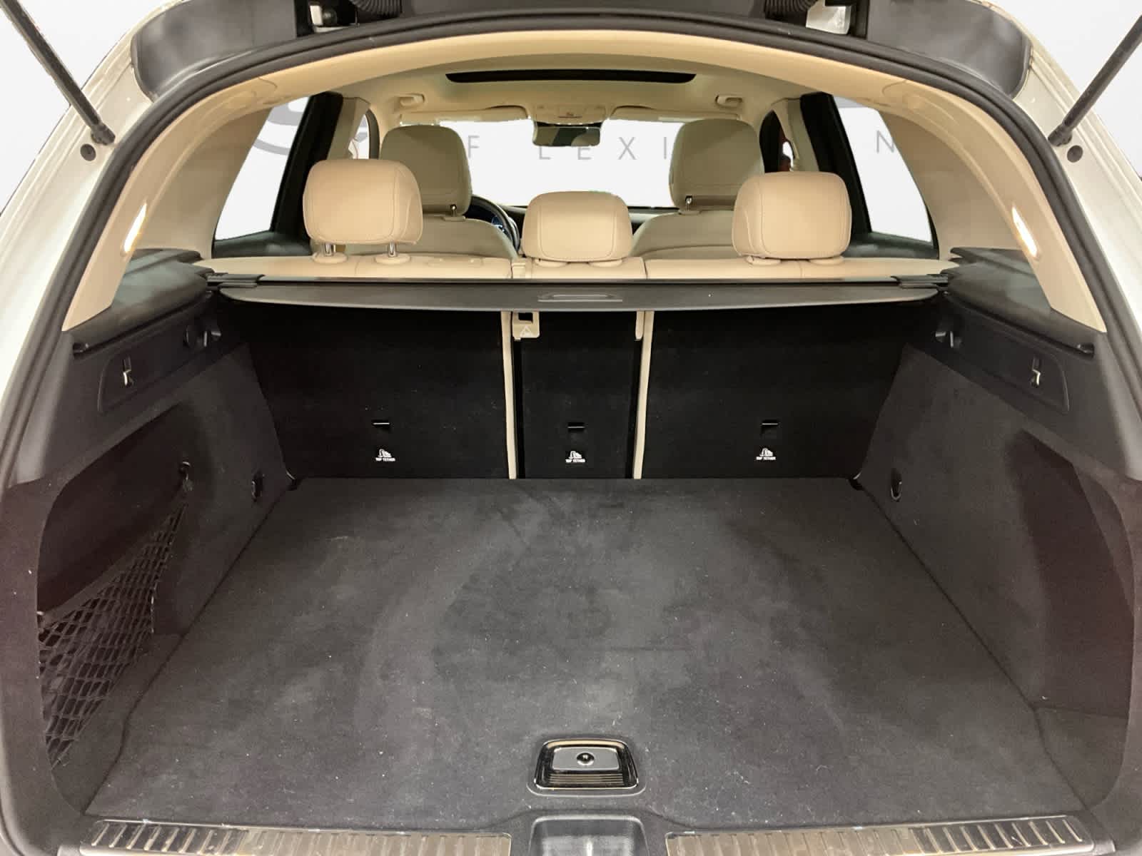 2021 Mercedes-Benz GLC 300 GLC 300