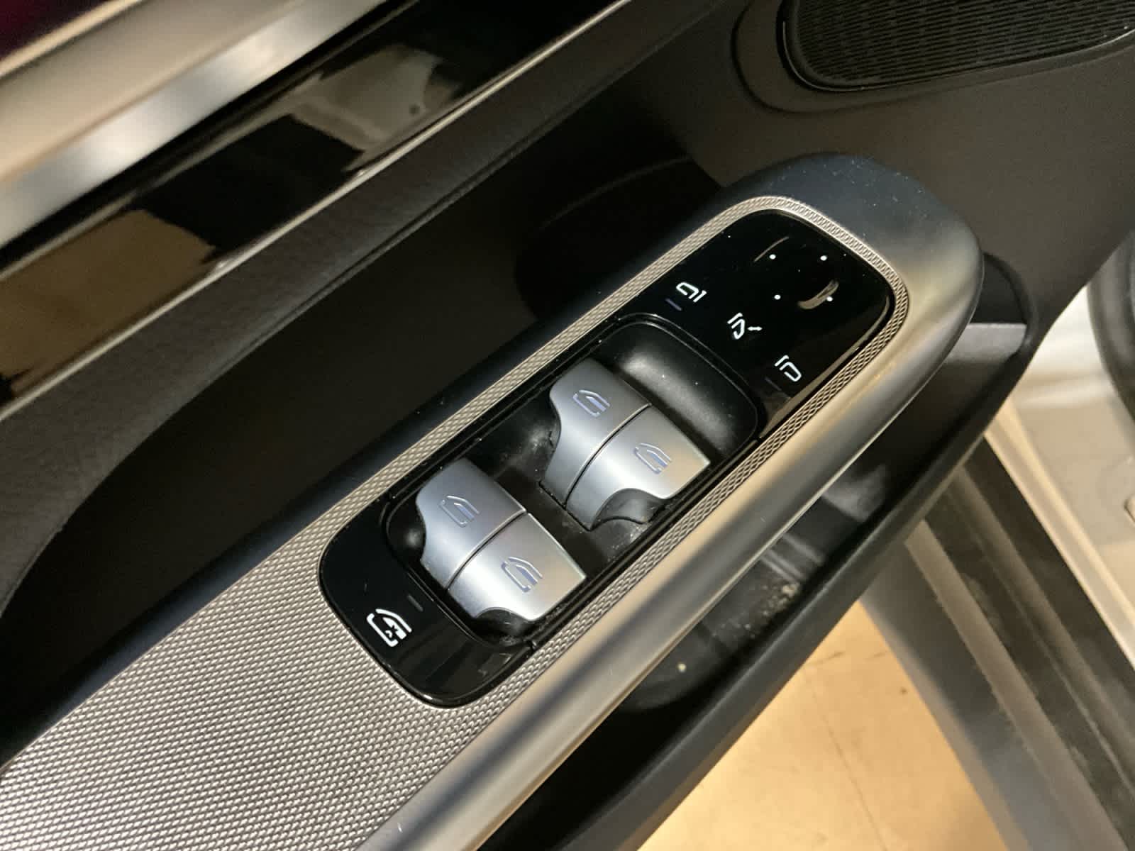 2024 Mercedes-Benz GLC GLC 300