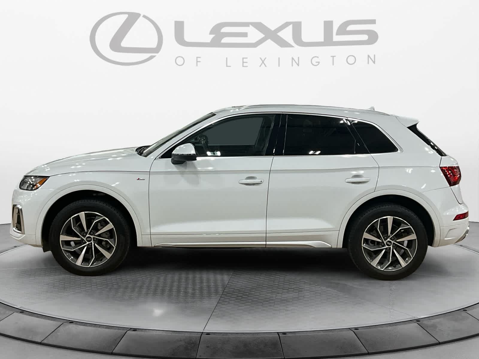2024 Audi Q5 S line Premium Plus