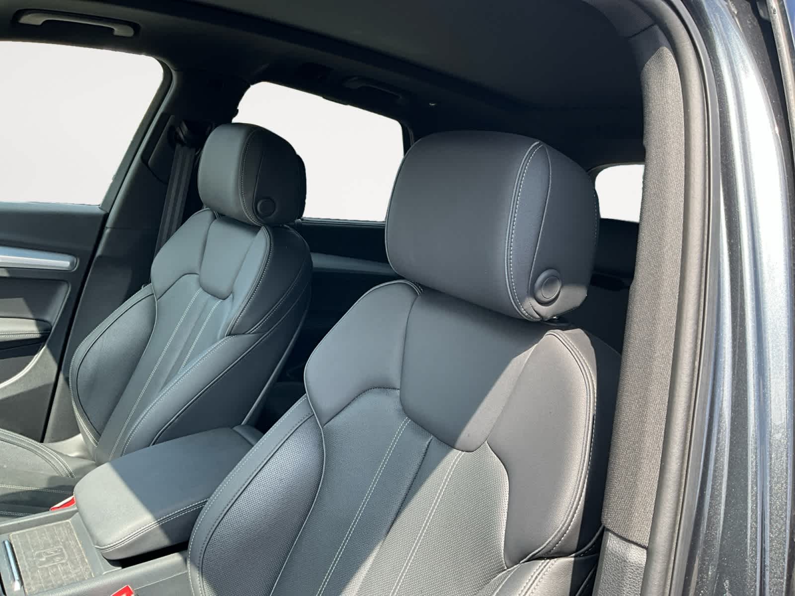 2024 Audi Q5 S line Prestige