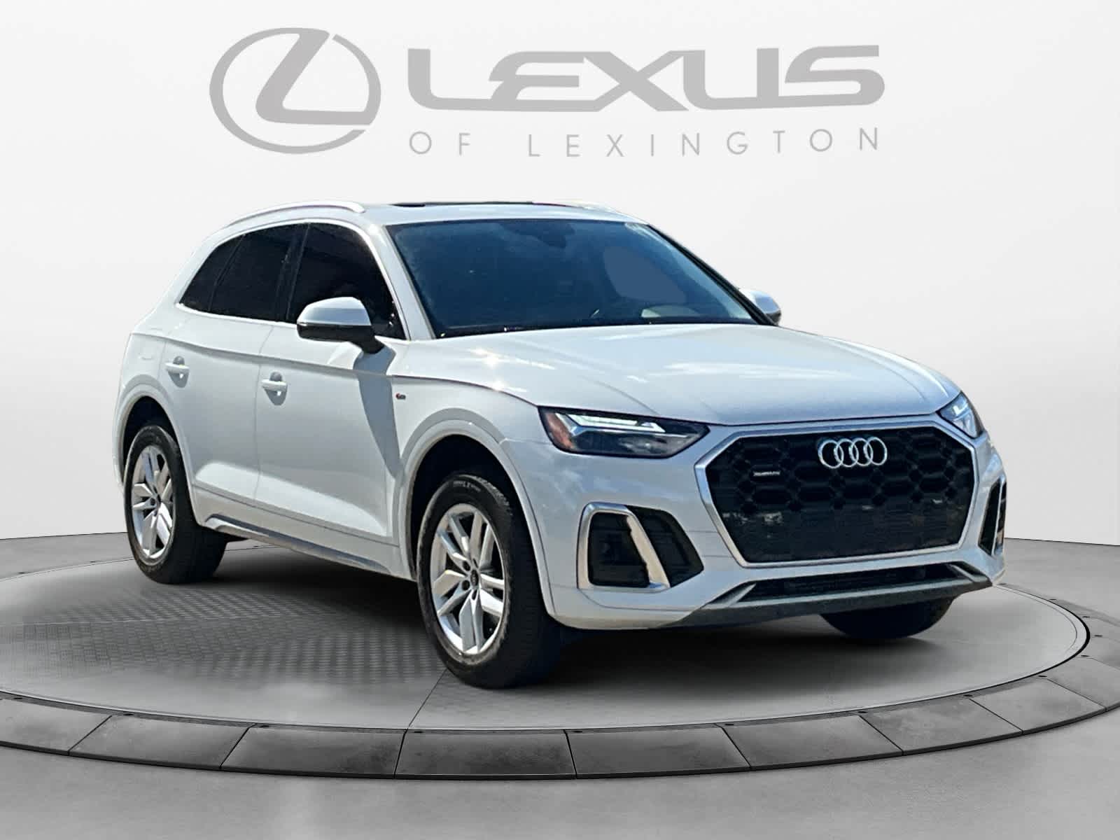 2023 Audi Q5 S line Premium
