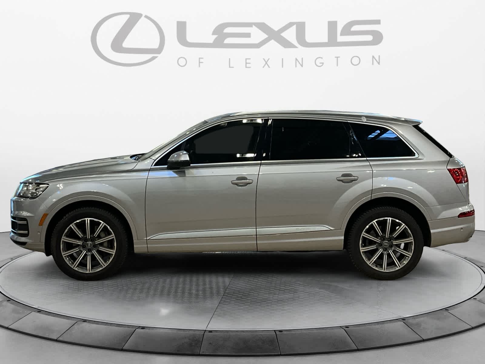 2019 Audi Q7 Premium Plus