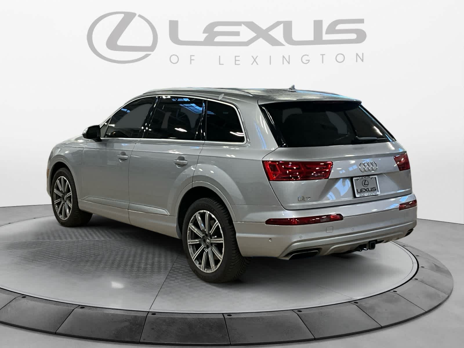 2019 Audi Q7 Premium Plus