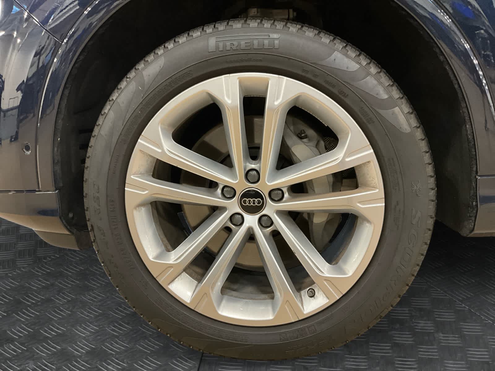 2025 Audi Q7 Premium Plus