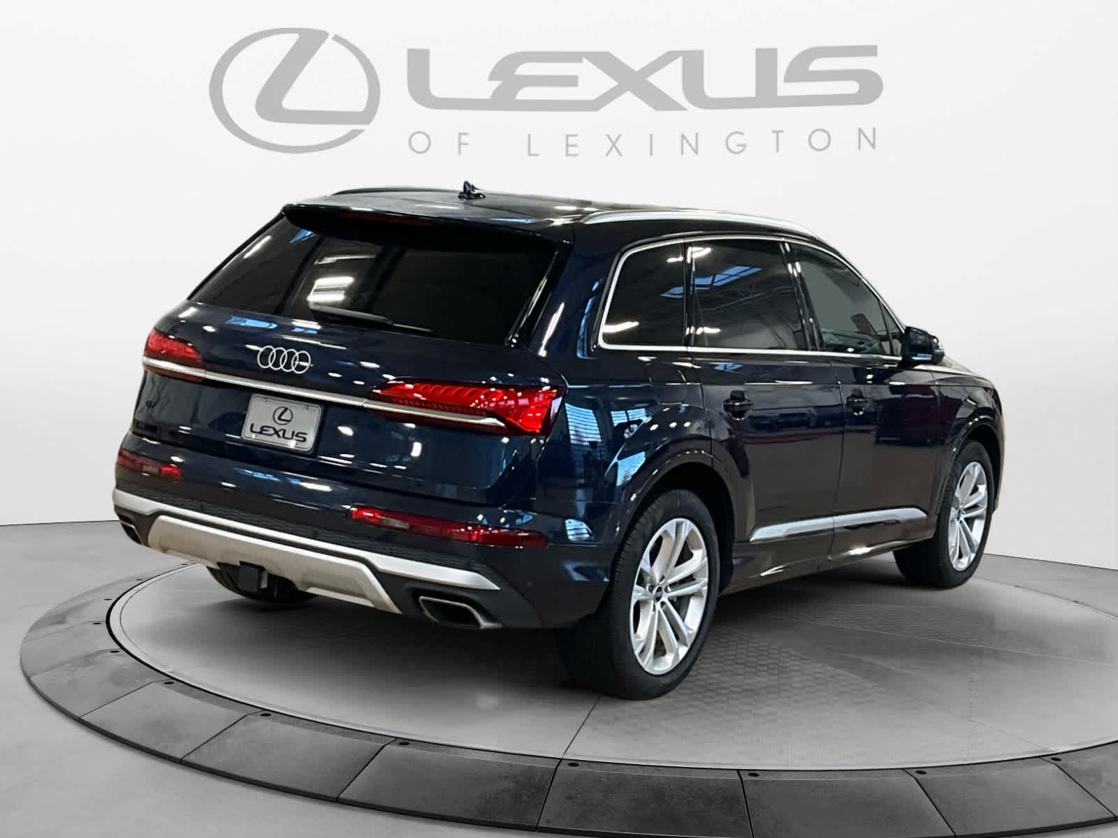 2025 Audi Q7 Premium Plus