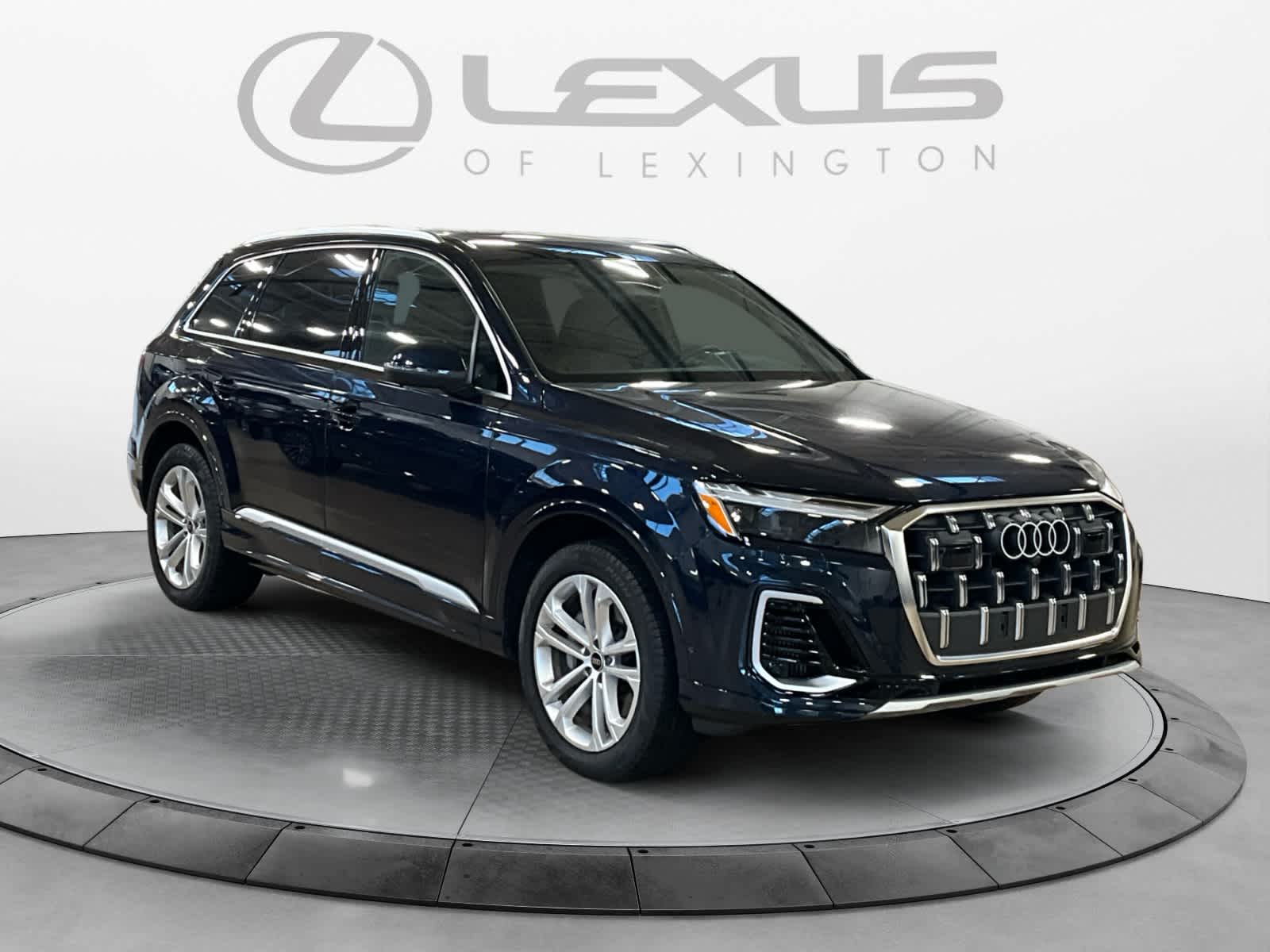 2025 Audi Q7 Premium Plus