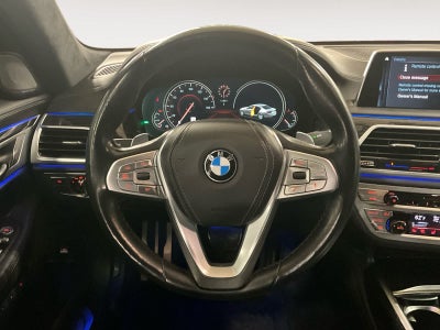 2018 BMW 750i 750i