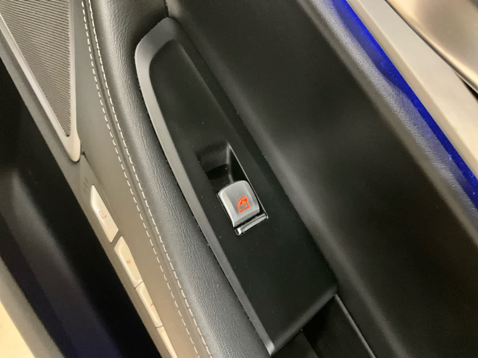 2018 BMW 750i 750i