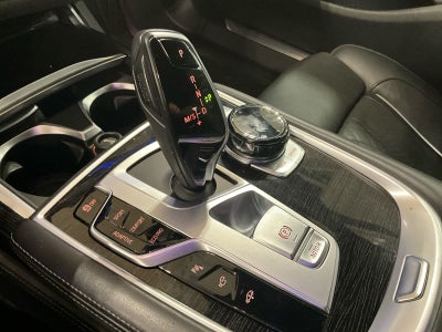 2018 BMW 750i 750i