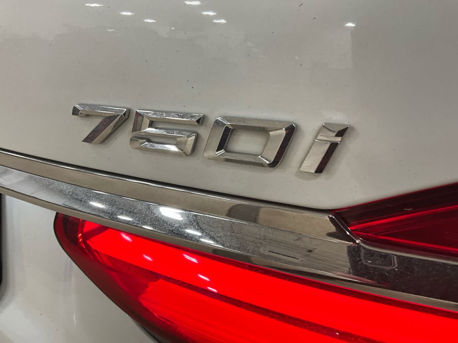 2018 BMW 750i 750i
