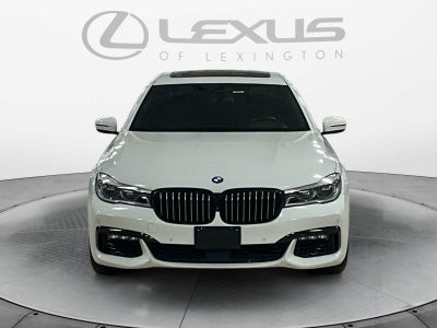 2018 BMW 750i 750i