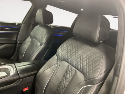 2018 BMW 750i 750i