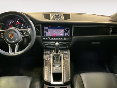 2021 Porsche Macan AWD