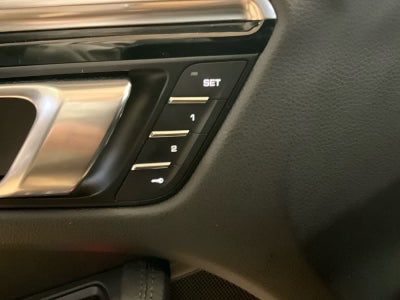 2021 Porsche Macan AWD