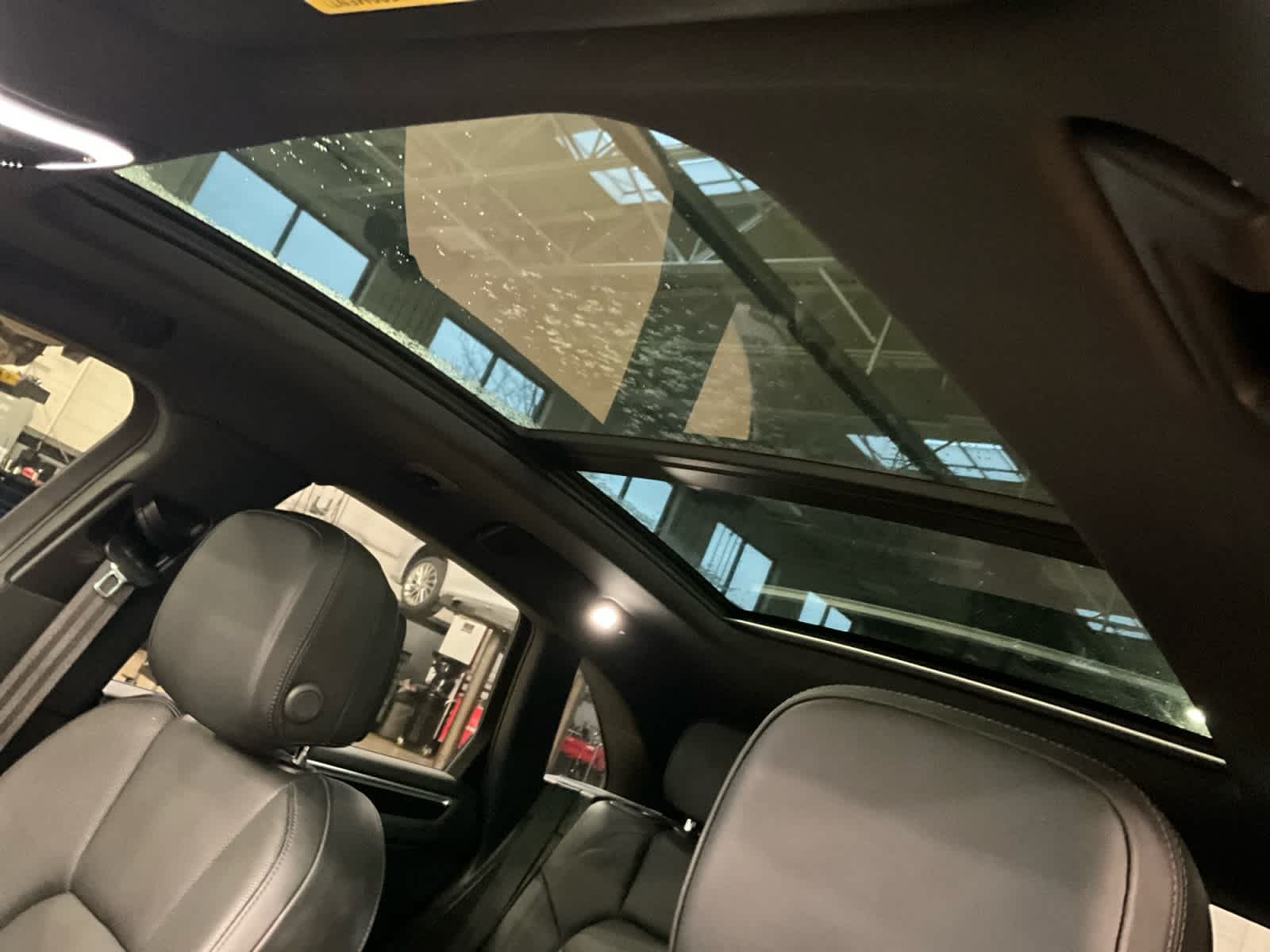 2021 Porsche Macan AWD