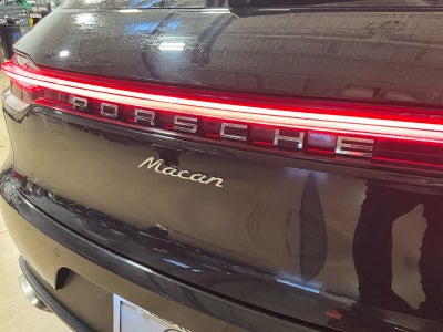 2021 Porsche Macan AWD