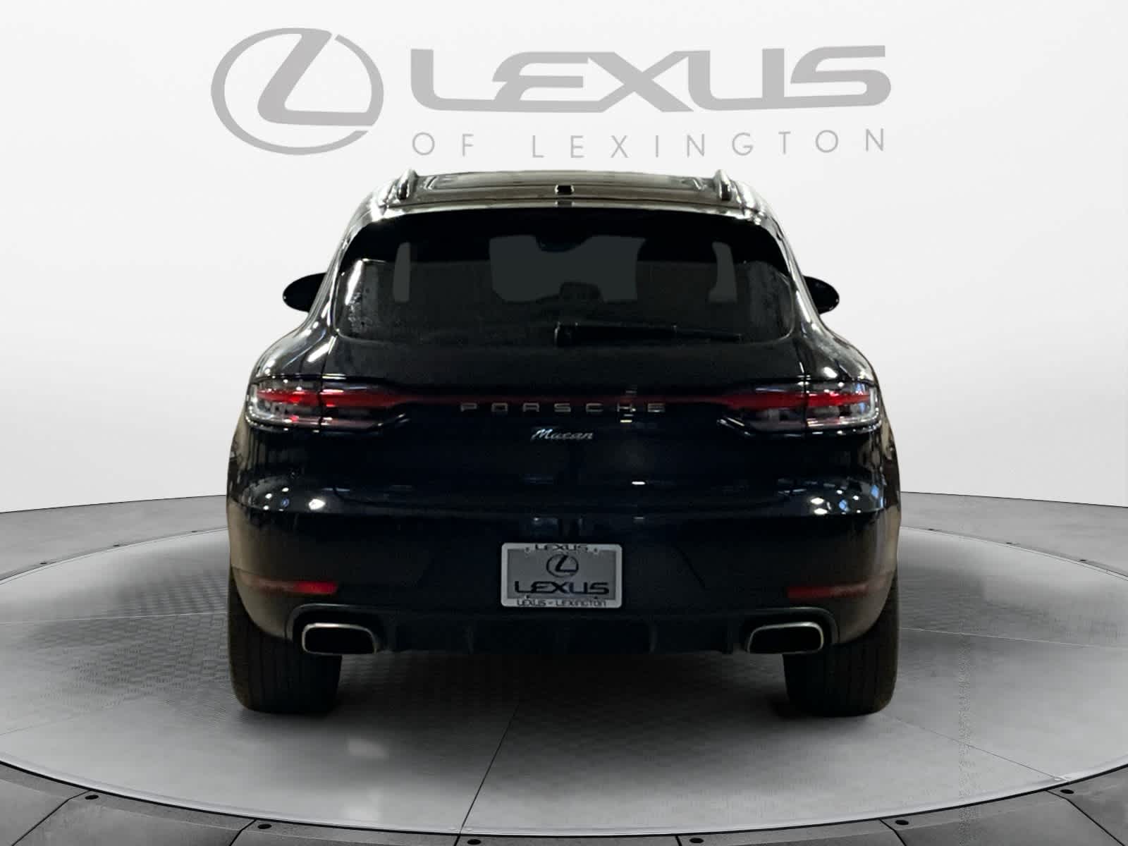 2021 Porsche Macan AWD