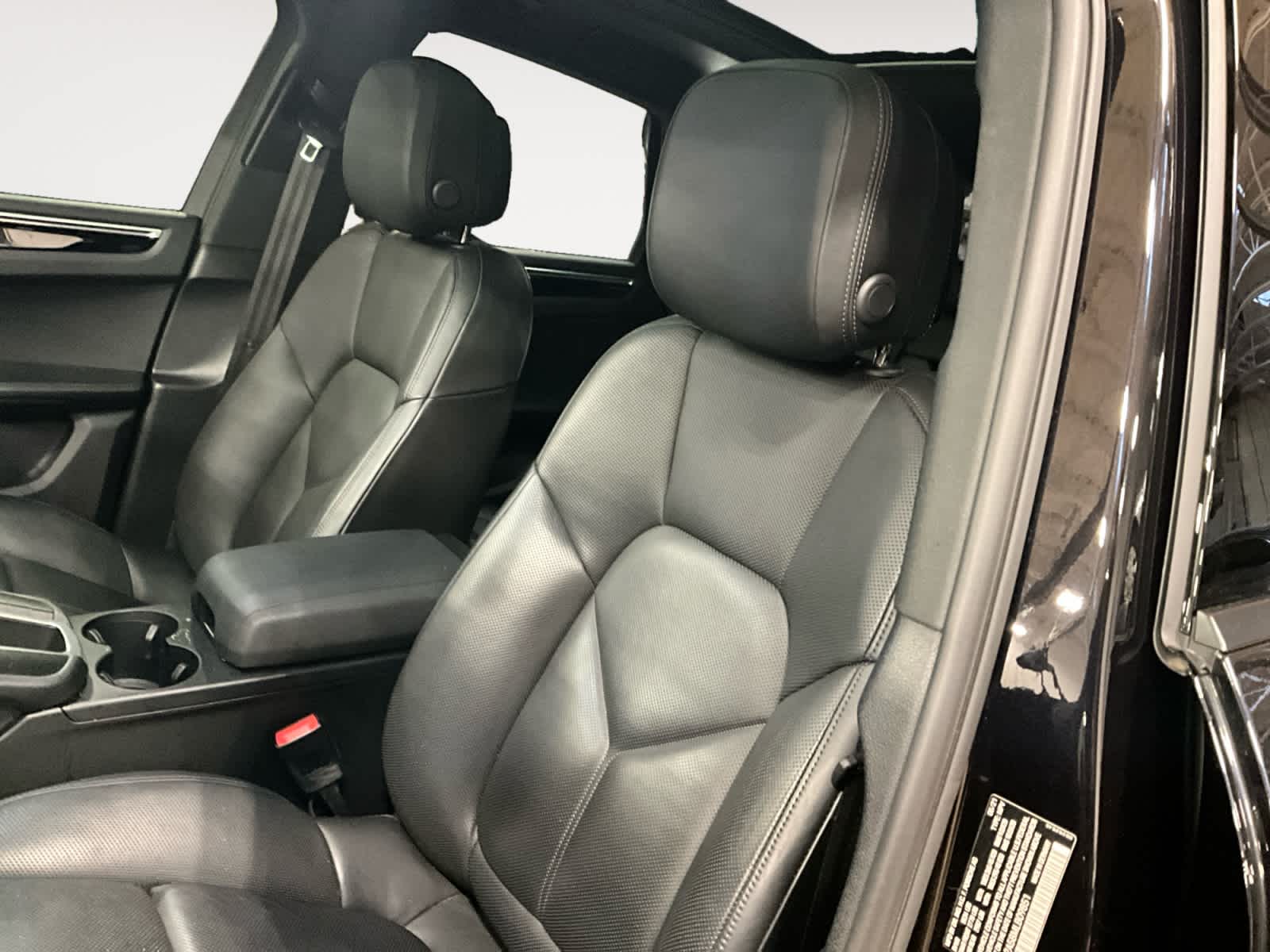 2021 Porsche Macan AWD