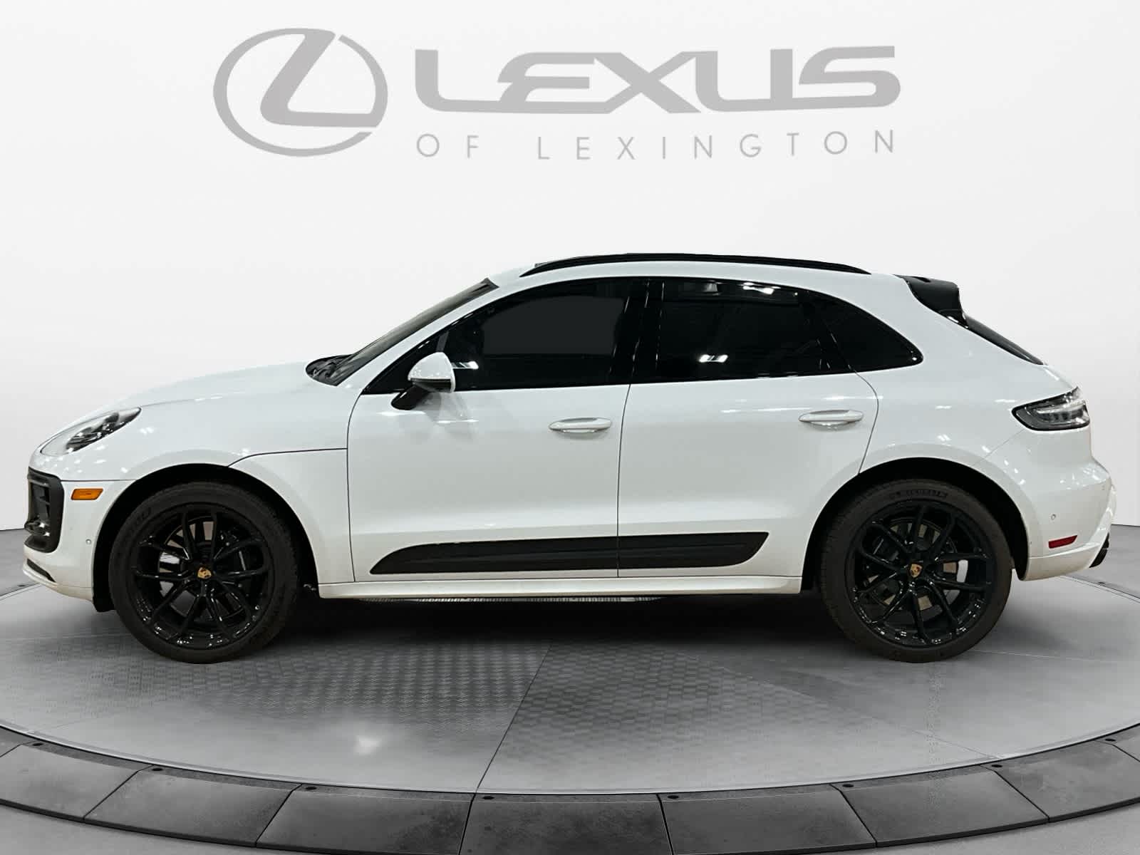2025 Porsche Macan GTS