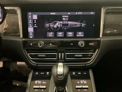 2025 Porsche Macan GTS