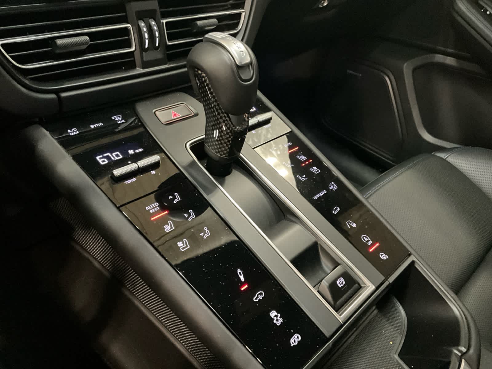 2025 Porsche Macan GTS