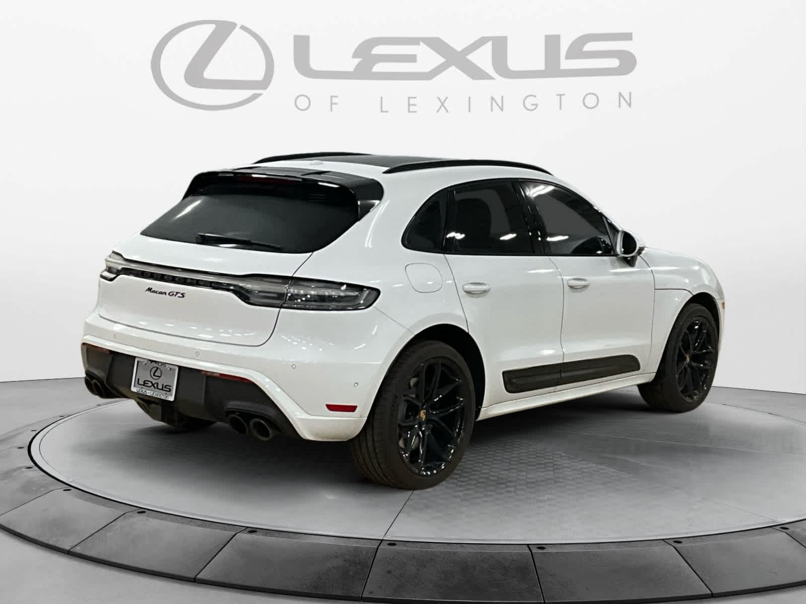 2025 Porsche Macan GTS