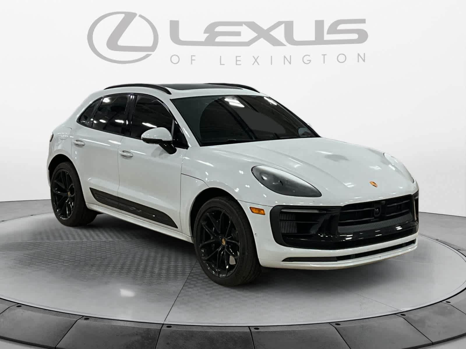 2025 Porsche Macan GTS