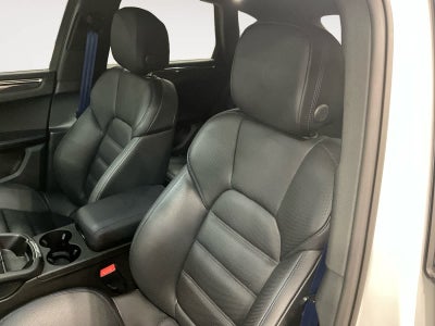 2025 Porsche Macan GTS