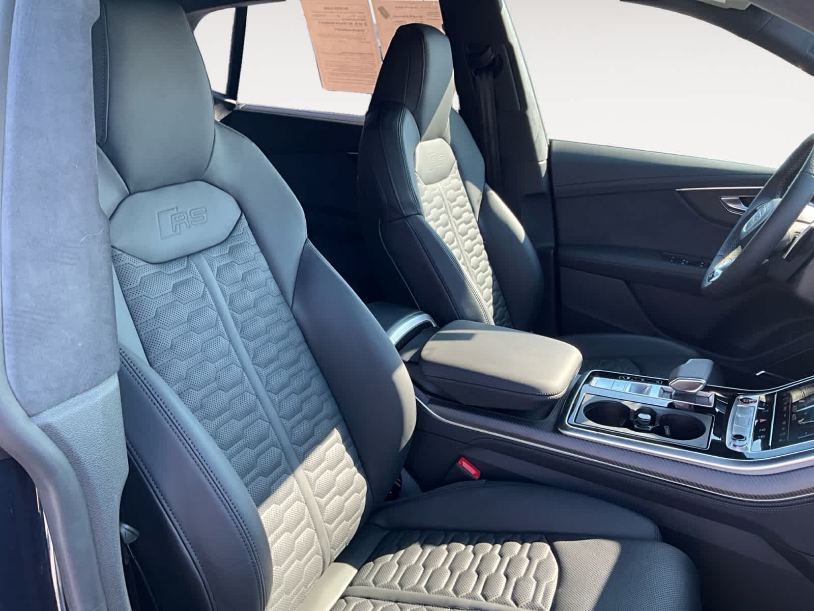 2025 Audi RS Q8 performance